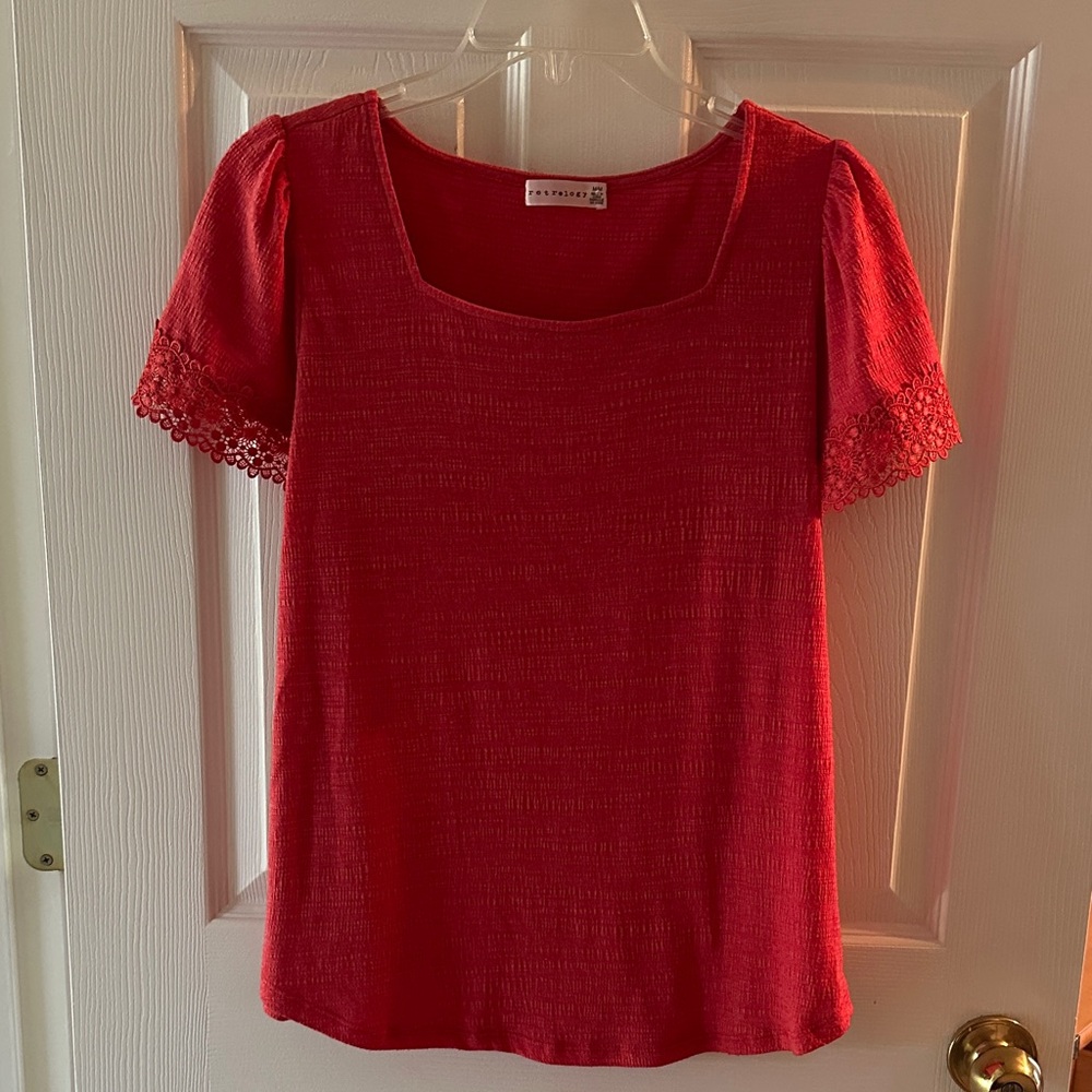 🧡❤️Square neck shirt with lace sleeve detail